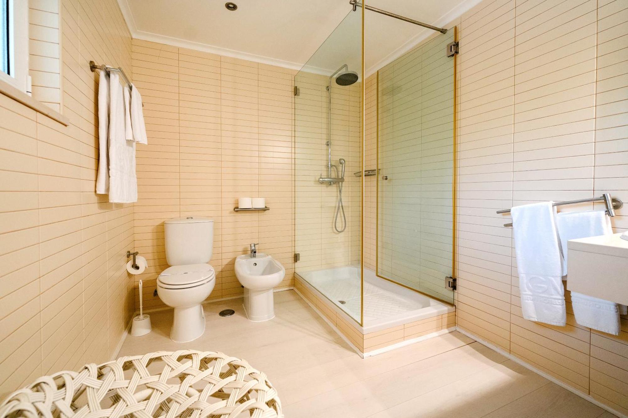 Sunrise Beach Villa 6 Bedrooms